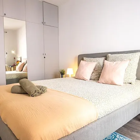Place Monge 3 Guests Appartement Parijs